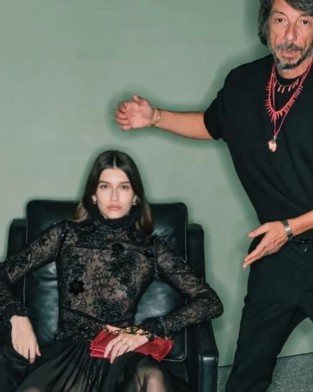 Pierpaolo Piccioli: Από τα ατελιέ Valentino στον οίκο Balenciaga 1 Pierpaolo Piccioli: Από τα ατελιέ Valentino στον οίκο Balenciaga