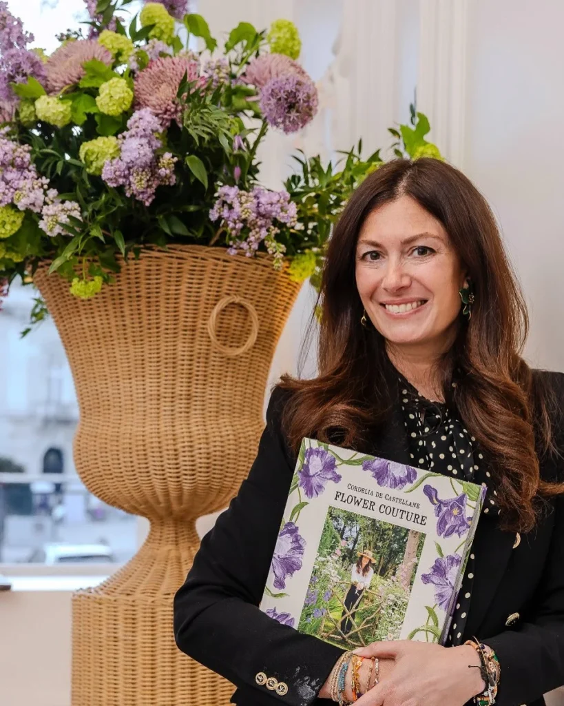 Cordelia de Castellane “Flower Couture”: Μια πολυτελής έκδοση γεμάτη λουλούδια 1 “Flower Couture” και υψηλή αισθητική στο νέο βιβλίο της Cordelia de Castellane