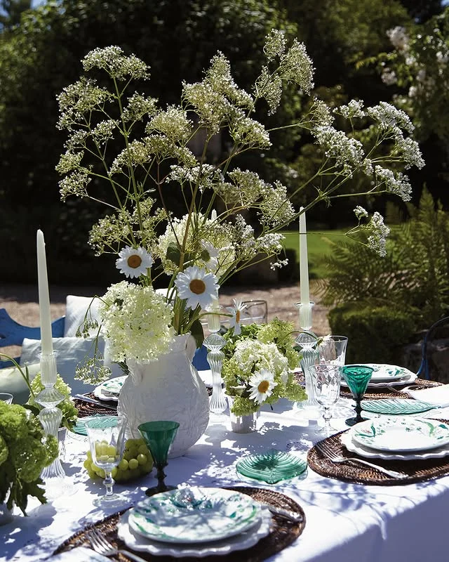 Cordelia de Castellane “Flower Couture”: Μια πολυτελής έκδοση γεμάτη λουλούδια 4 “Flower Couture” και υψηλή αισθητική στο νέο βιβλίο της Cordelia de Castellane