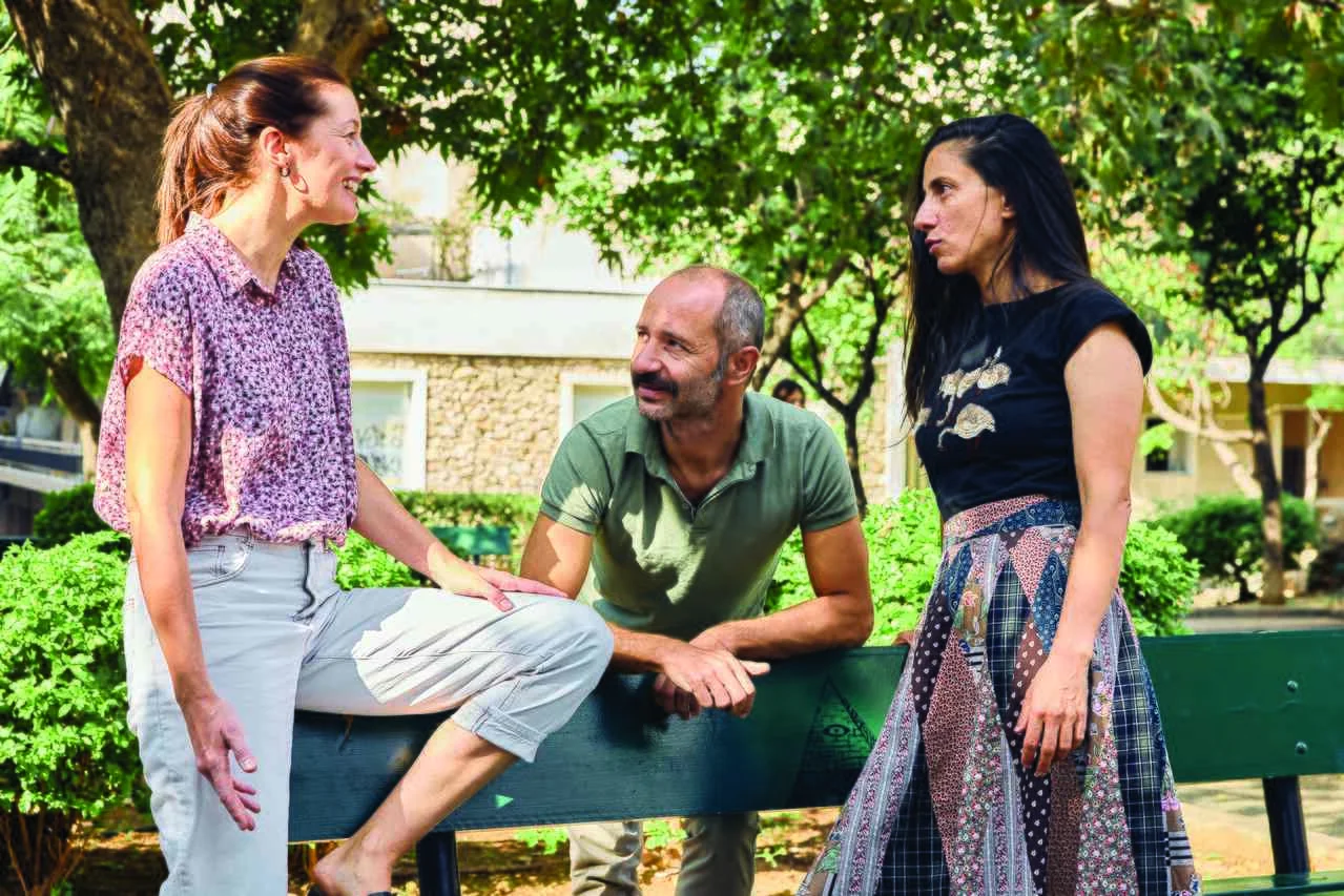 Οι Hiboux είναι οι Δημήτρης Θεοδωρόπουλος, Μαριάννα Ξυνταράκη και Μαρία Τσιγάρα (φωτογραφία: Kostis Sohoritis)