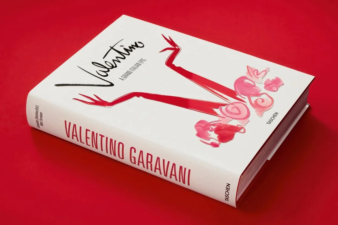 “Valentino. A Grand Italian Epic” ένα βιβλίο-φόρος τιμής στον Valentino Garavani. Courtesy of Taschen.