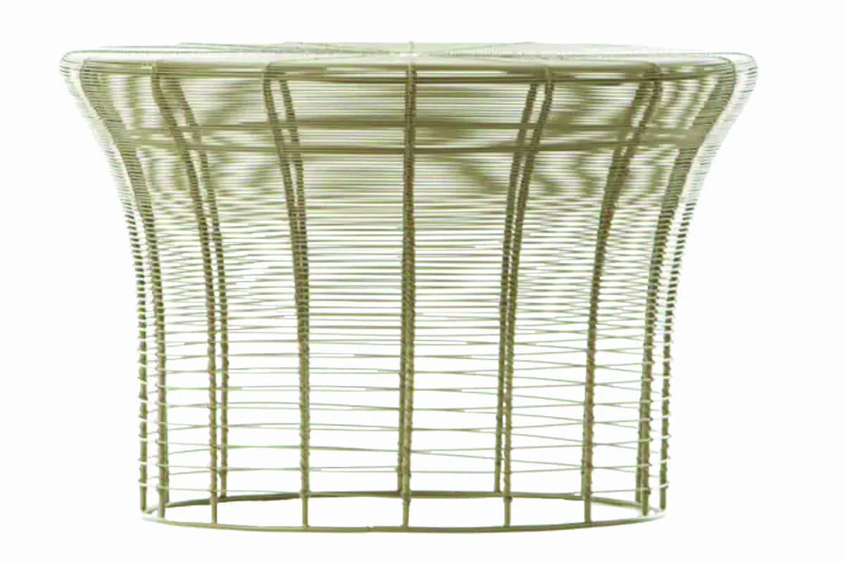 Μεταλλικό coffee table «Aram» από το στούντιο Nendo για την εταιρεία Gan, ∆ελούδης