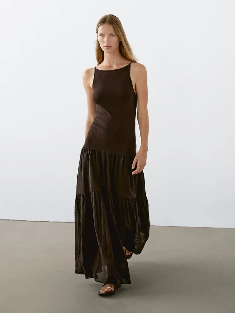 Μακρύ βαμβακερό φόρεμα  89.95 € MASSIMO DUTTI