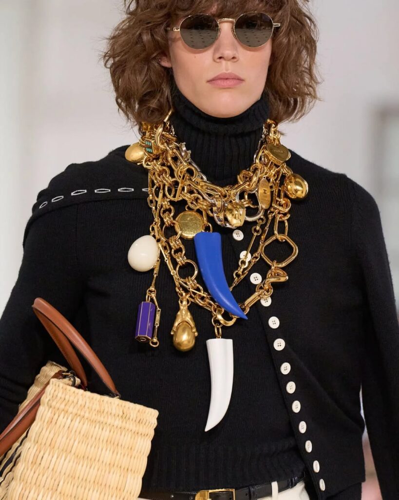 Celine Spring 2026: Θριαμβευτικό ντεμπούτο από τον Michael Rider 12 Celine Spring 2026: Θριαμβευτικό ντεμπούτο από τον Michael Rider