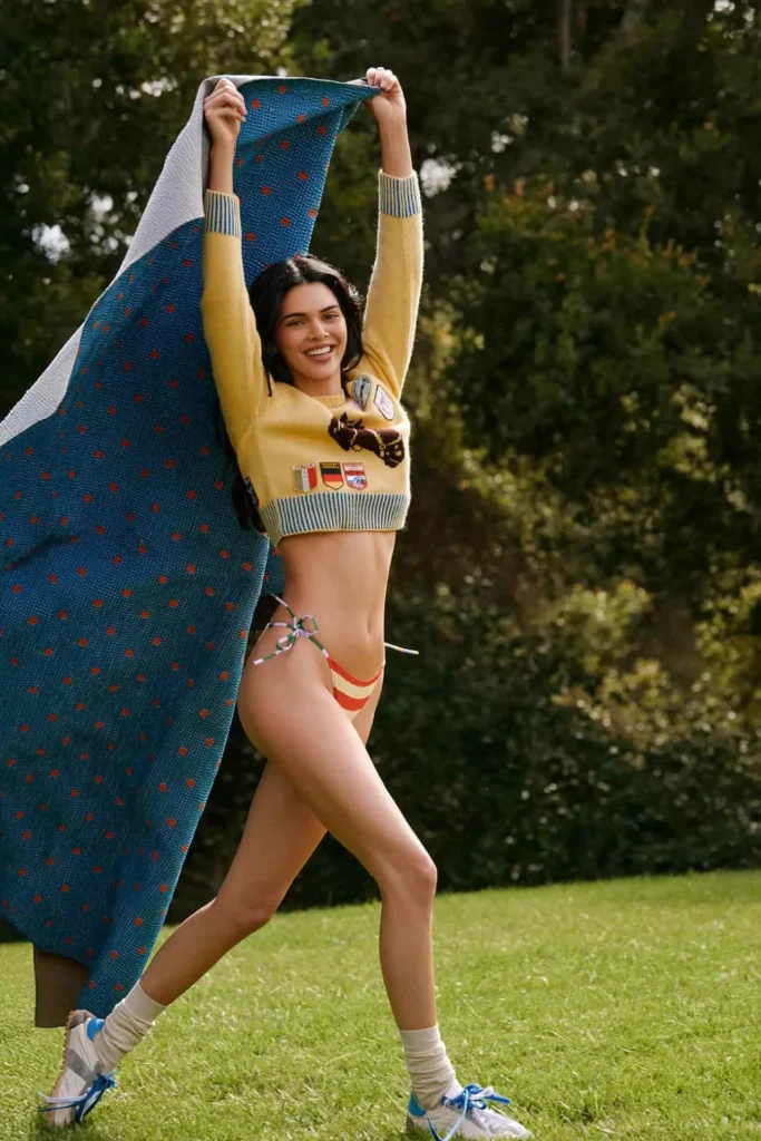Το χαρούμενο καλοκαίρι της Kendall Jenner 5 Το χαρούμενο καλοκαίρι της Kendall Jenner