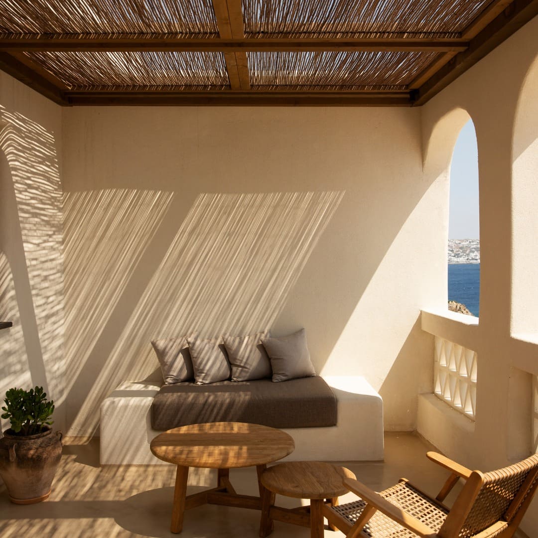 Τα φυσικά υλικά και η επαφή με τη θάλασσα κυριαρχούν παντού Domes Νοruz Mykonos 