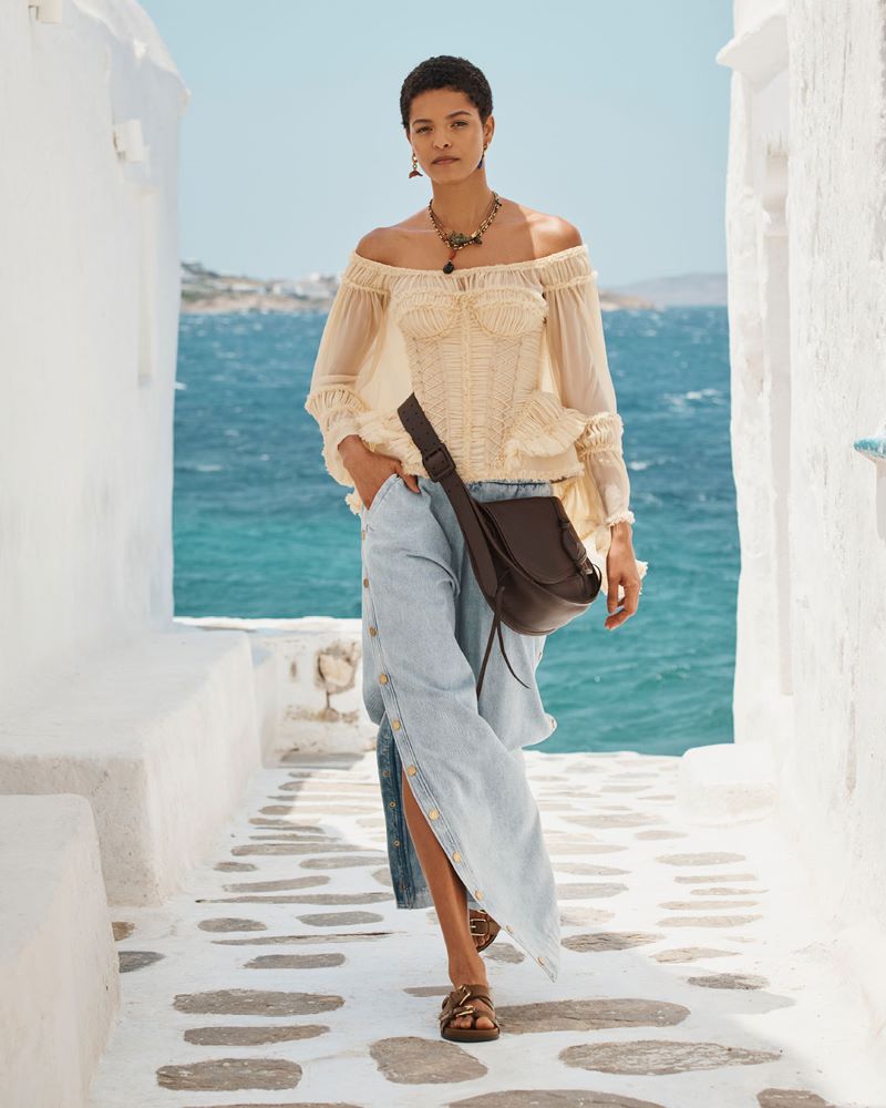 Zimmermann Resort 26: “Twisted Romance” στη Μύκονο