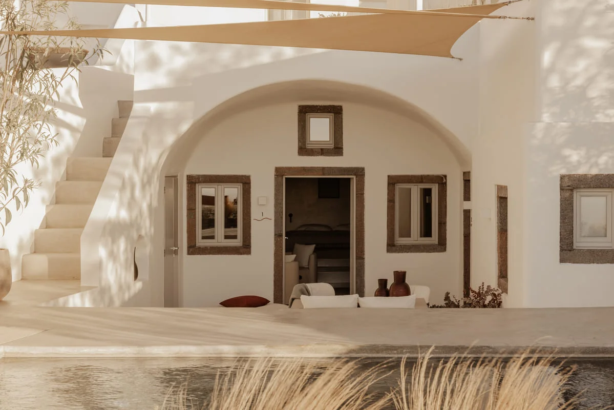Atoles retreat στη Σαντορίνη.