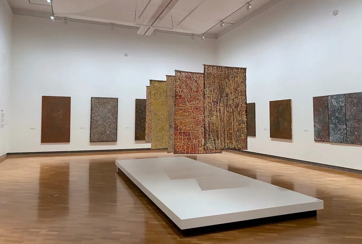 Installation view, Emily Kam Kngwarray, National Gallery of Australia, Kamberri/Canberra, 2023. Photo: ArtsHub.
