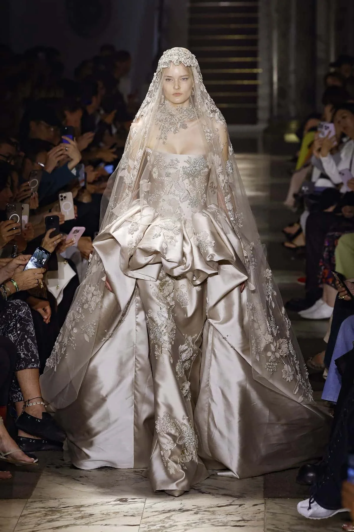 ELIE SAAB