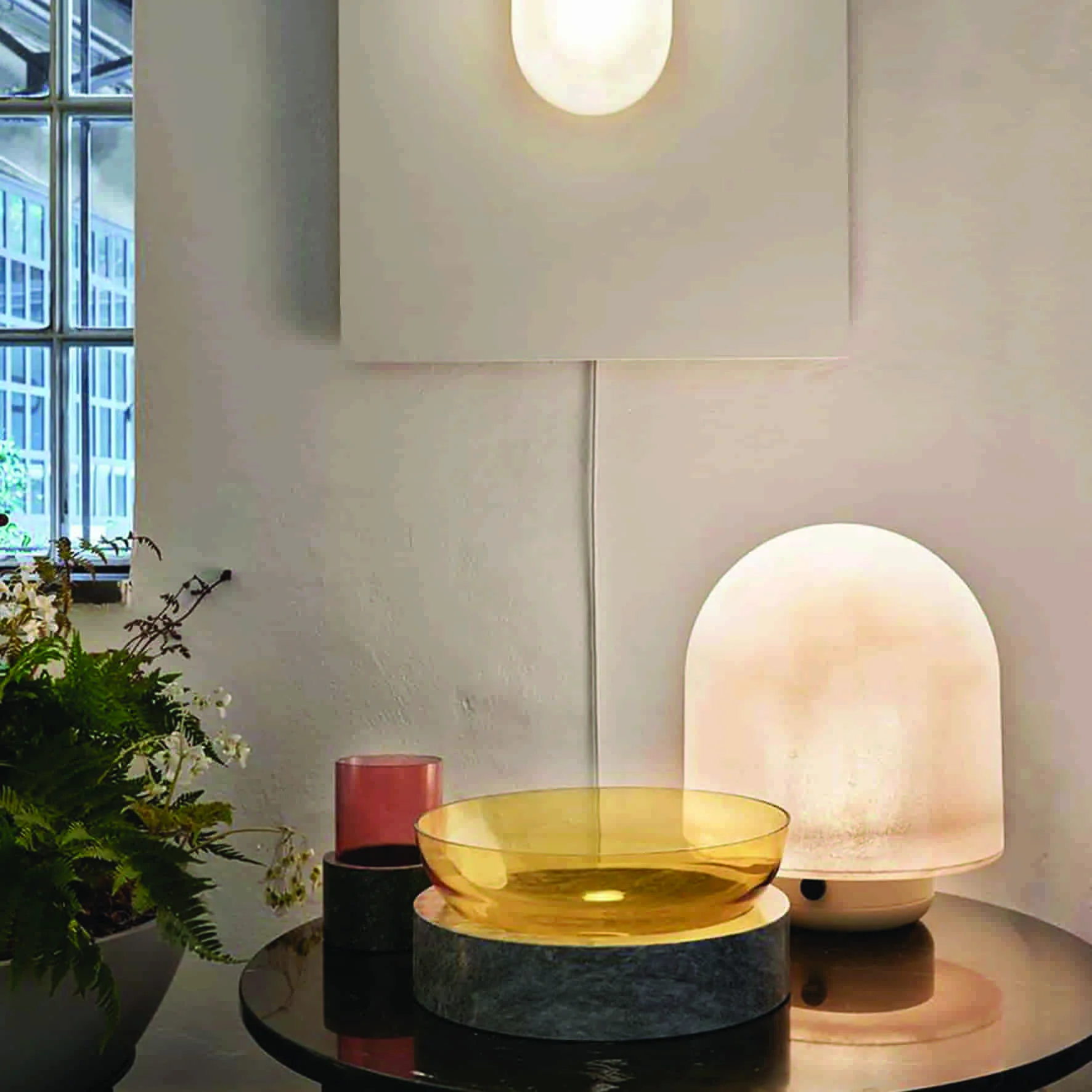 Η σειρά "Puffball Sconce Lamp", με έμπνευση από αντικείμενα άχρηστα, εντάσσεται τη φιλοσοφία του Slow design.