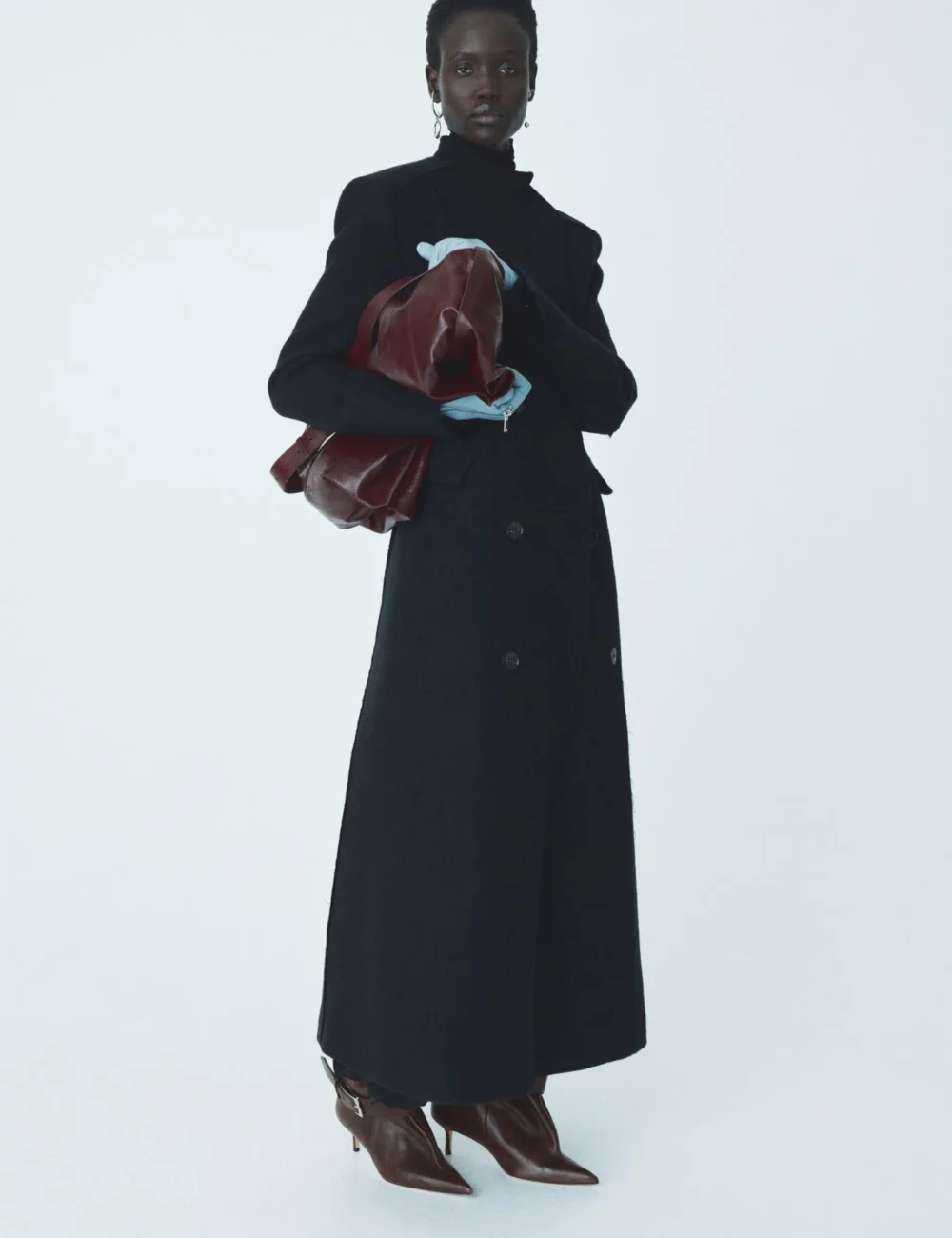 H&M Studio AW25: Εναλλαγές δύναμης και ευαισθησίας