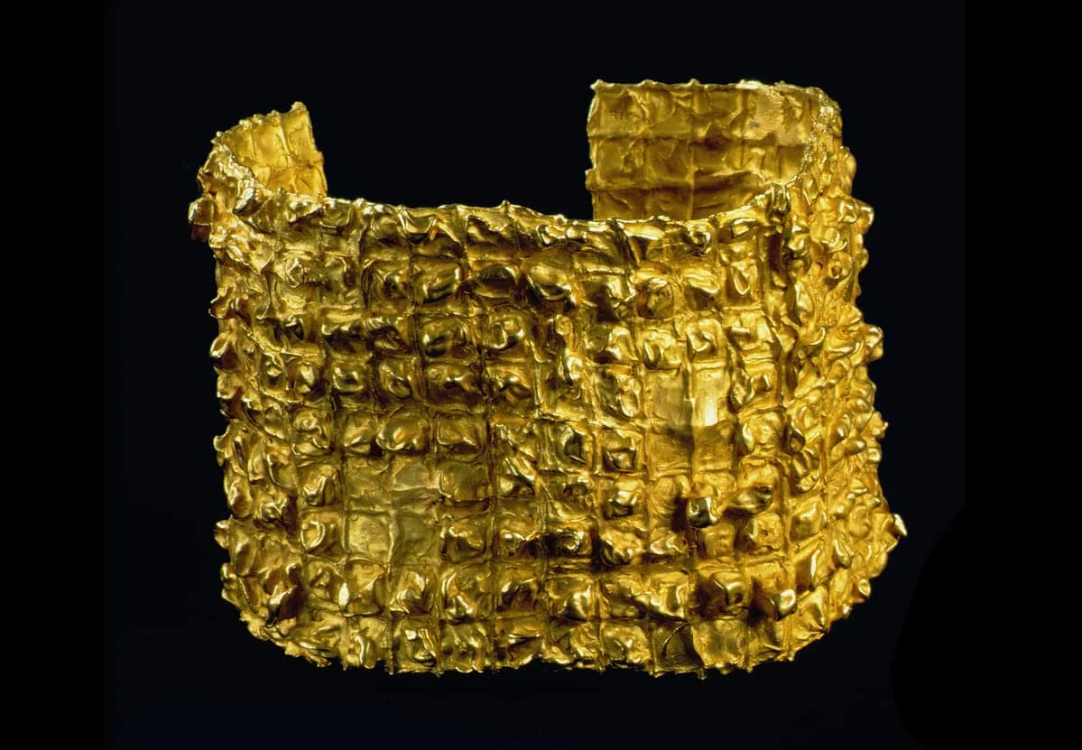 Lucas Samaras Bracelet #3, 1996-98
22 karat gold 10.0 ounces
© The Estate of Lucas Samaras, courtesy Pace Gallery
