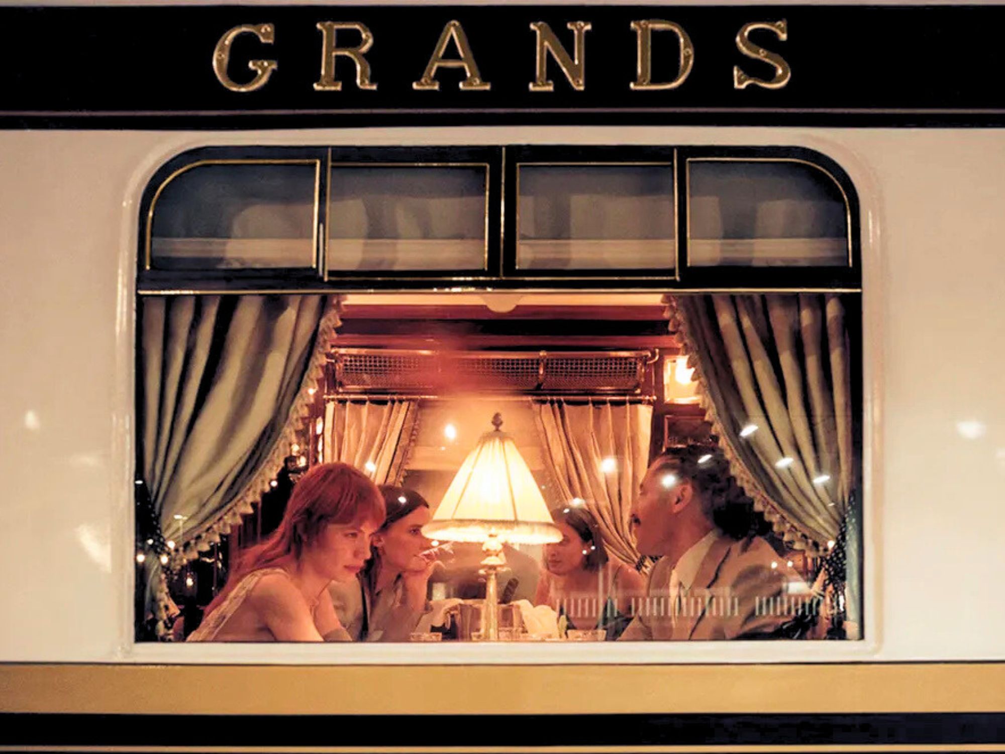 Orient Express Paris – Amalfi: Το ταξίδι με τρένο είναι η νέα πολυτέλεια