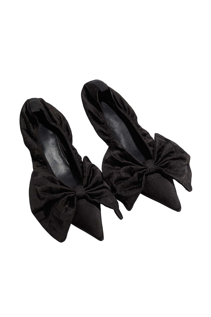 Kitten heel γόβες με μεγάλο φιόγκο, 129€