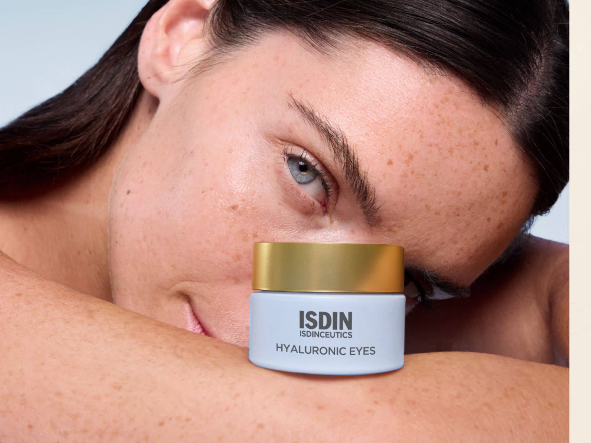 ISDIN Hyaluronic Eyes για +180% ενυδάτωση σε 2 ώρες