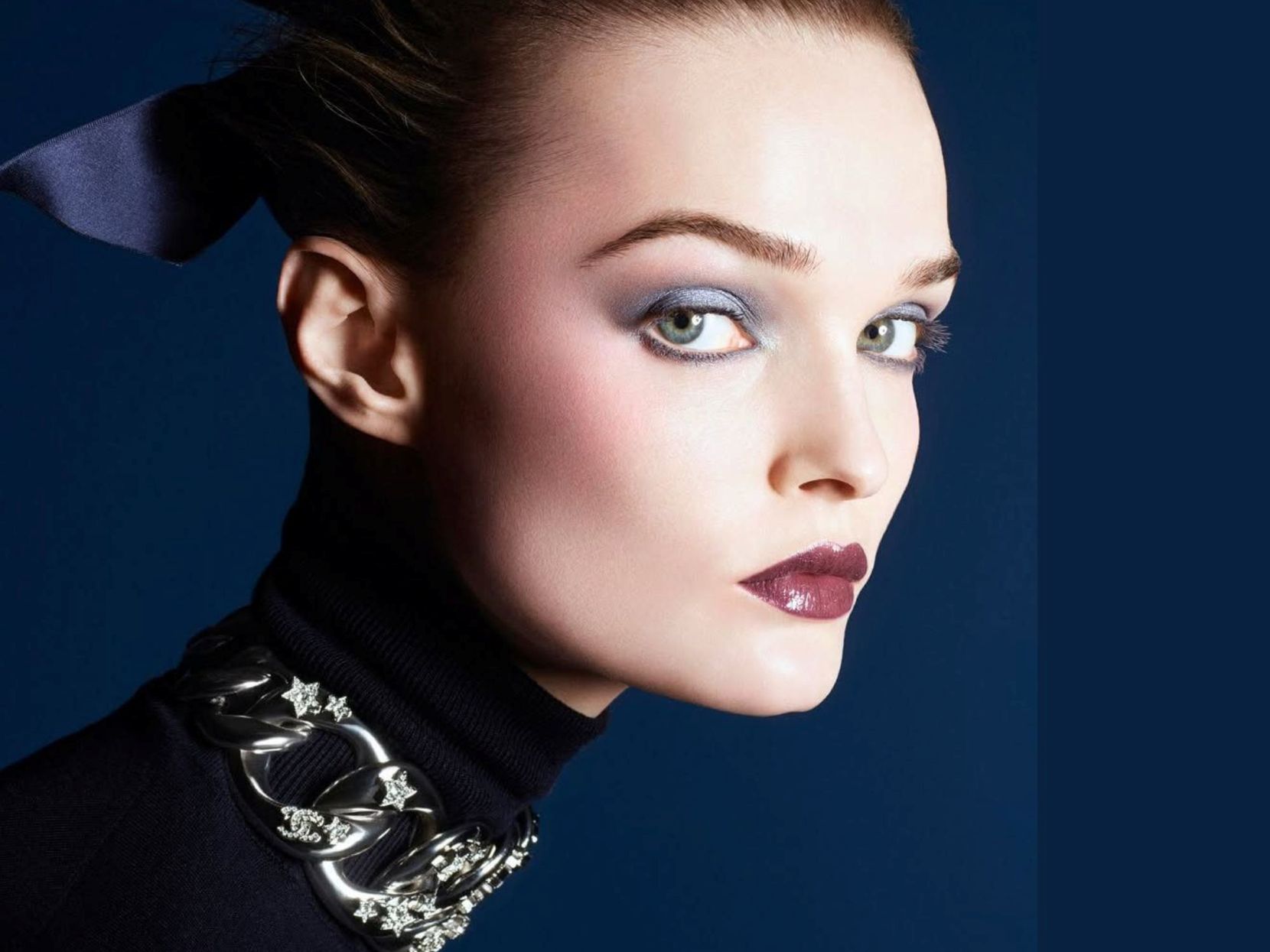 Les Signes de Chanel: Μακιγιάζ στον αστερισμό της λάμψης