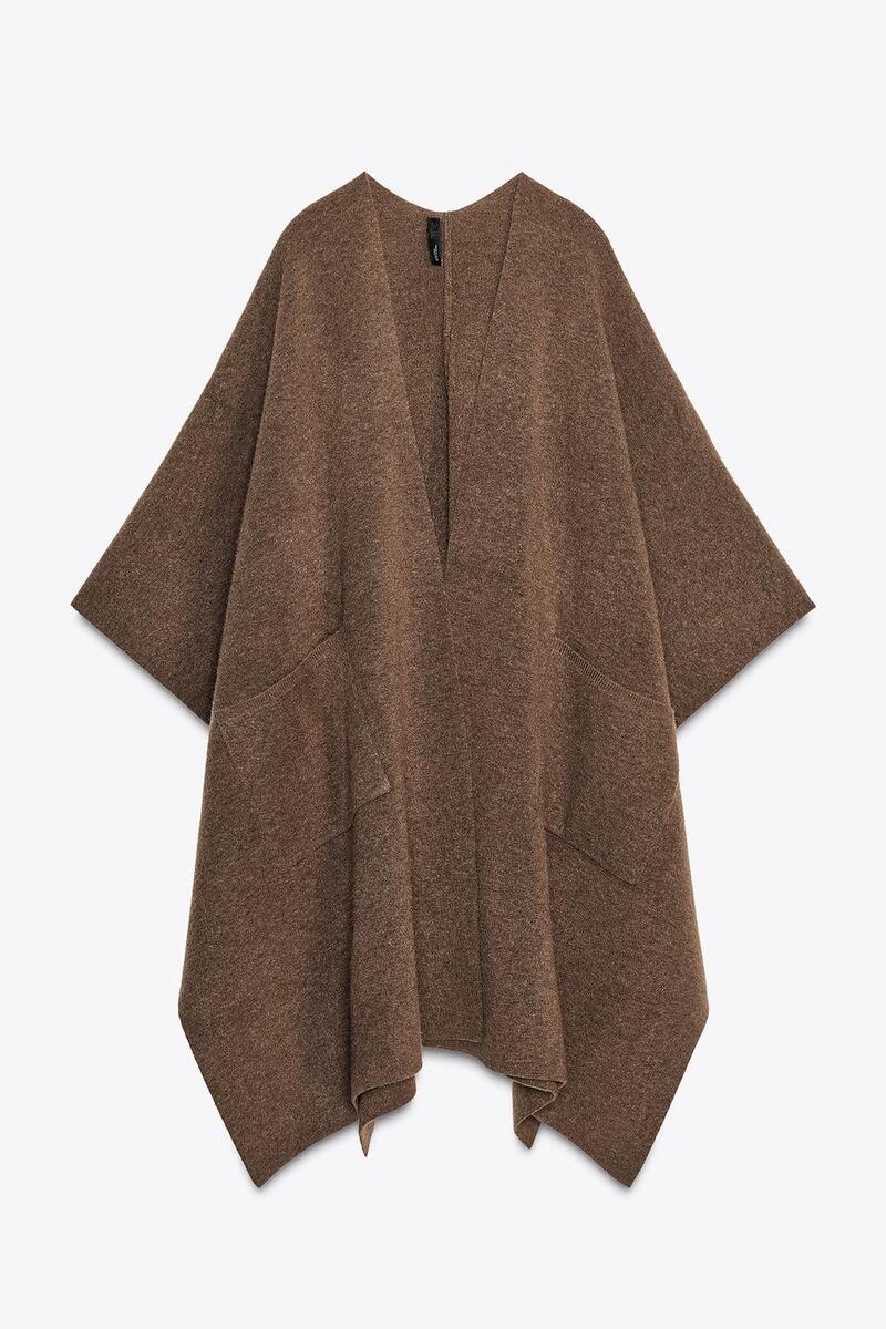Μακριά πλεκτή κάπα, 49,95€, Zara