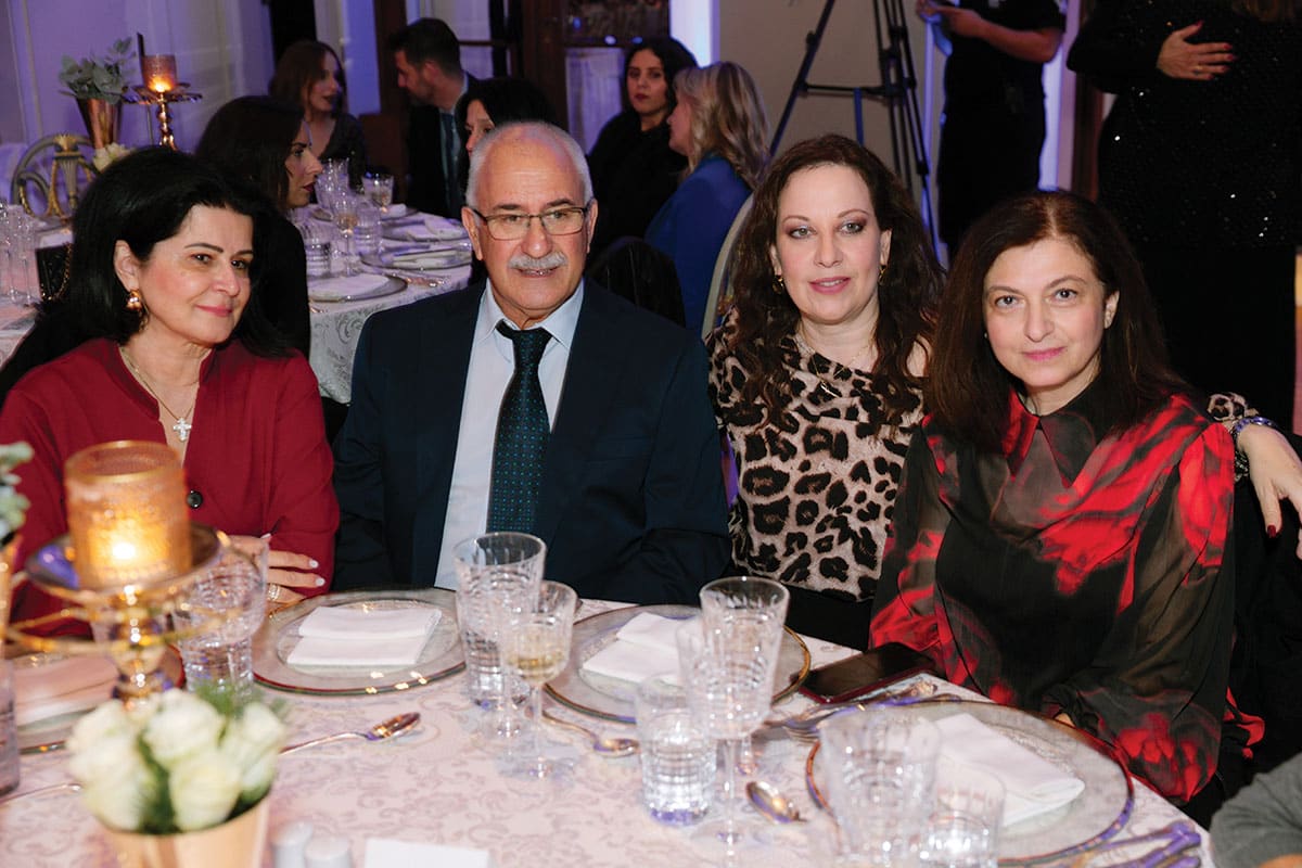 Κος & κα Στανίτσα, Ιωάννα Βαλασκοπούλου,
Στέλλα Καρμιράκη ( ΠΣΒΑΚ)
