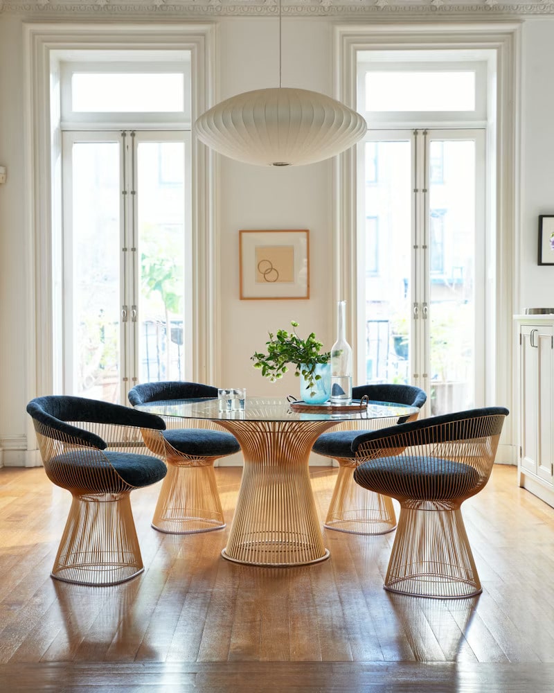 Οι θρυλικές “Platner” side chairs (1966) από τον Warren Platner.