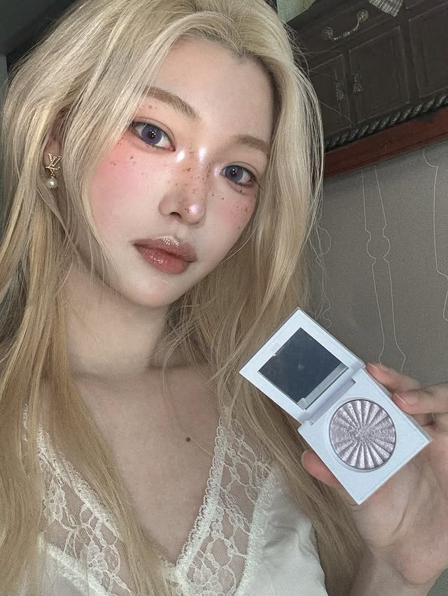 @Ryu Jin
