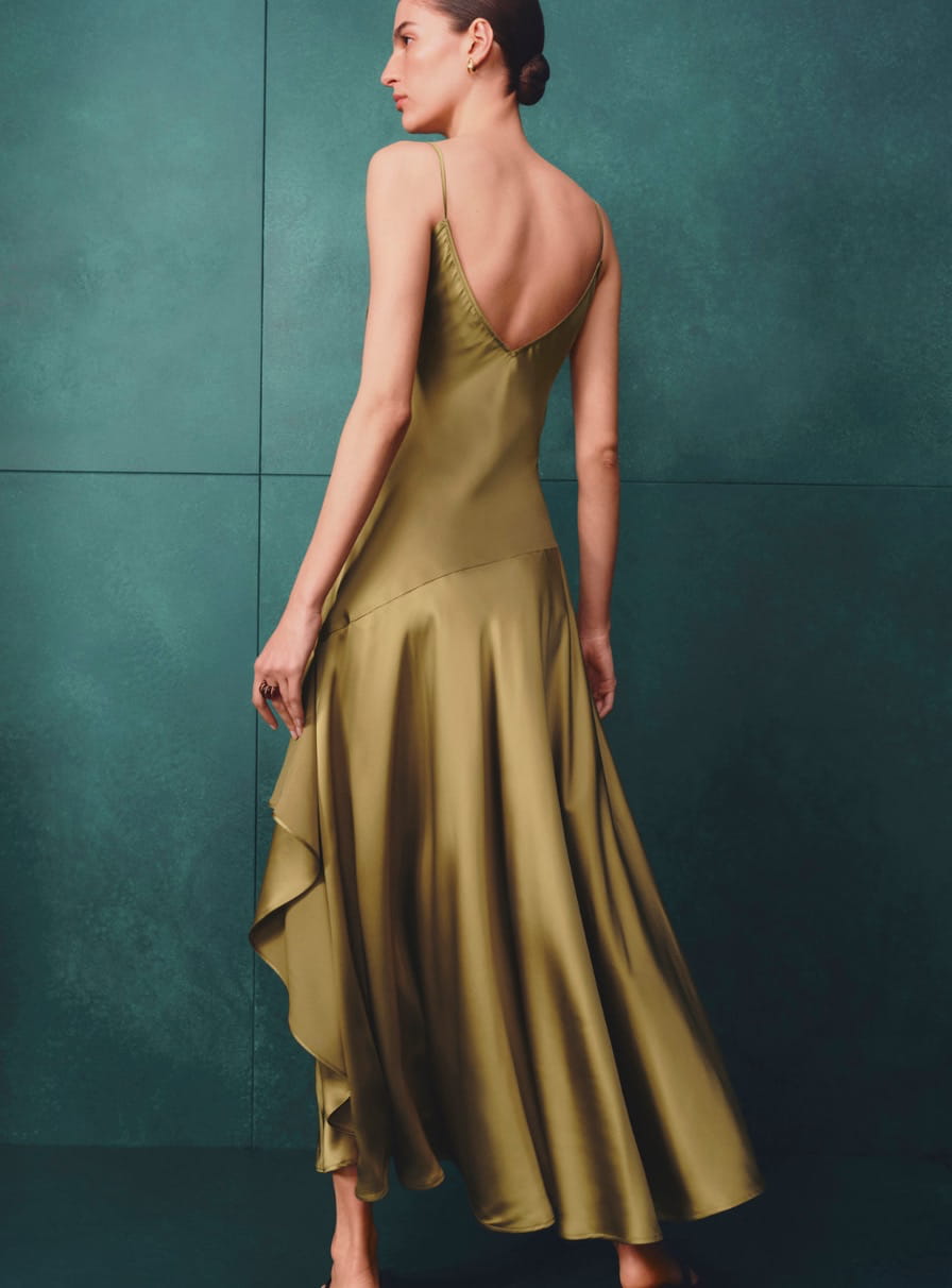 Satin ruffle maxi slip dress, 115,35€, Marks & Spencer