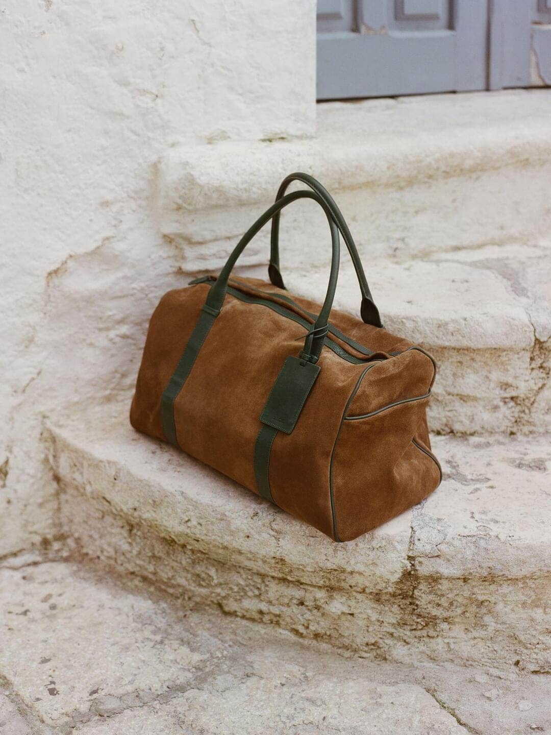 ΔΕΡΜΑΤΙΝΗ ΤΣΑΝΤΑ ΤΑΞΙΔΙΟΥ, 269 € 