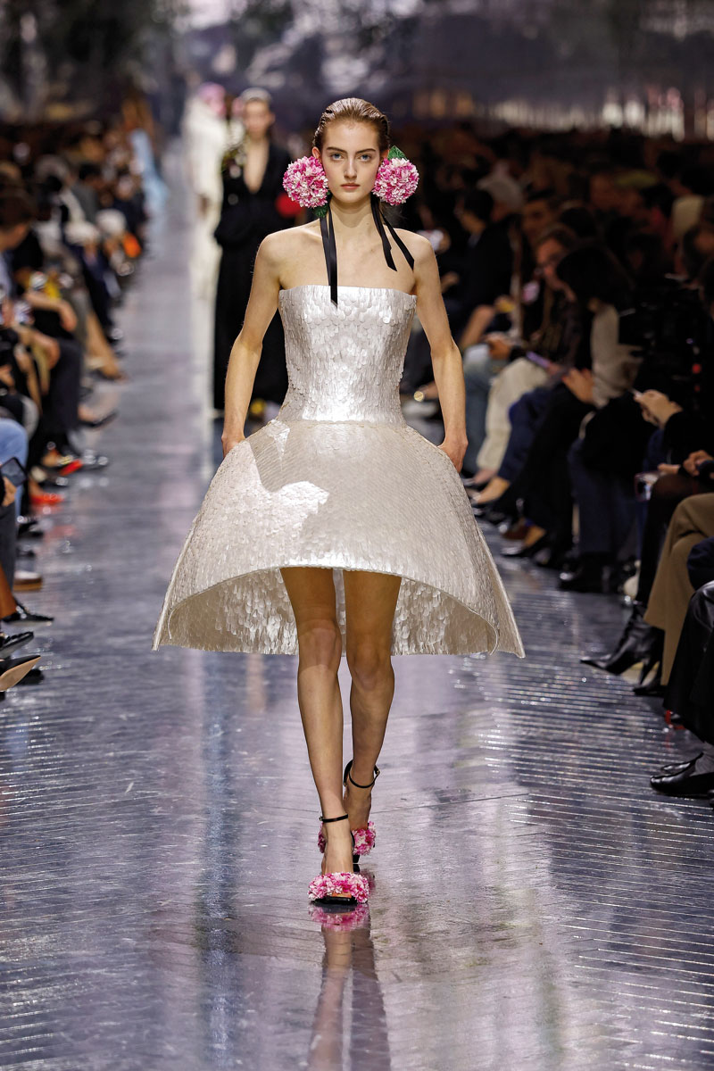 DIOR
