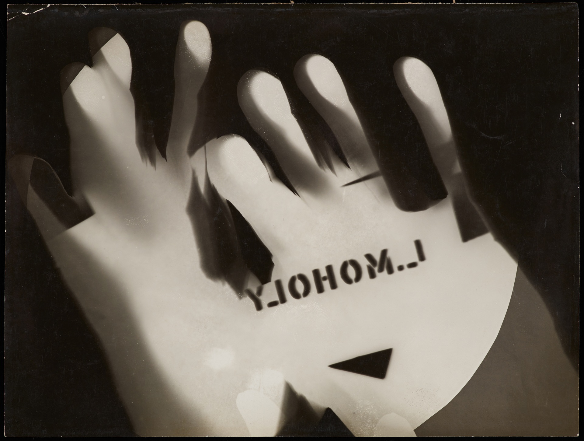 Untitled Photogram (Hands), 1925-1926 ©Estate of the László Moholy-Nagy