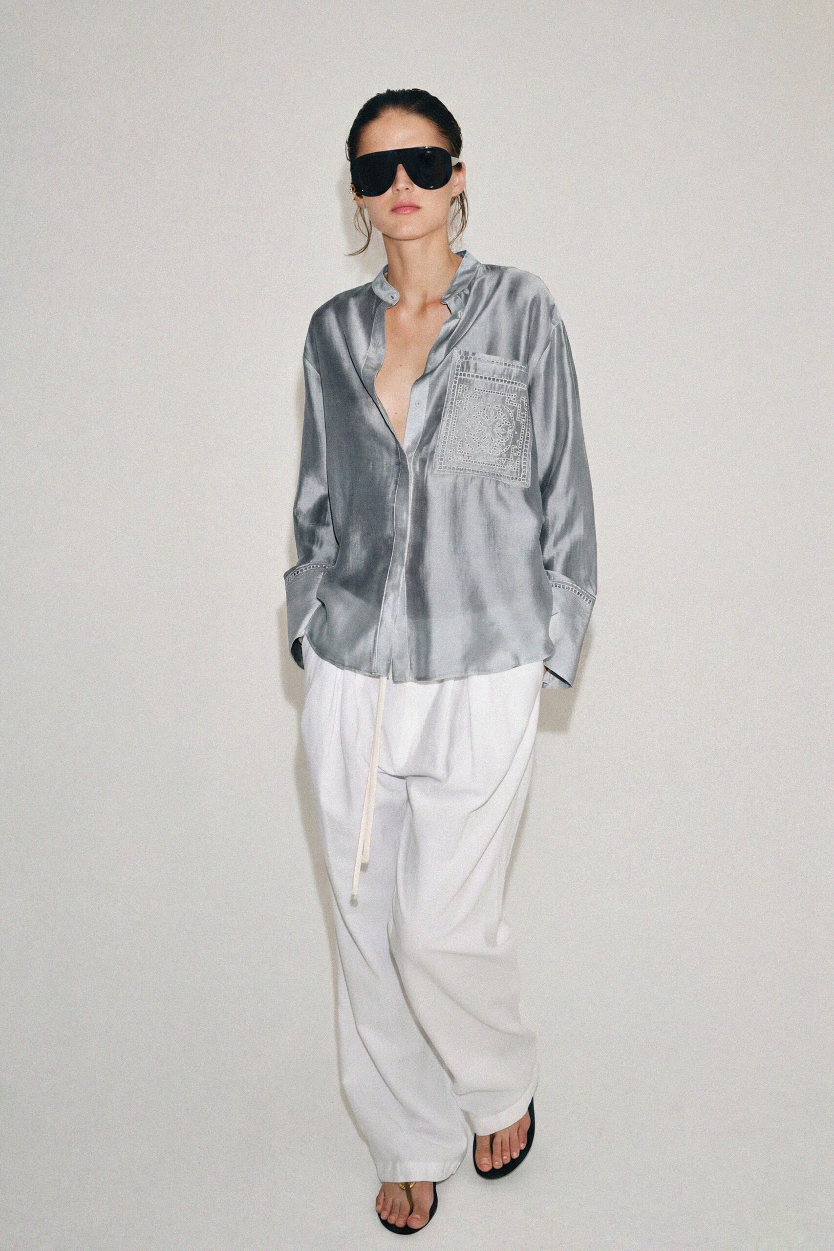 Πουκάμισο με τσέπη με κεντήματα Zw Collection, 29,95€, Zara